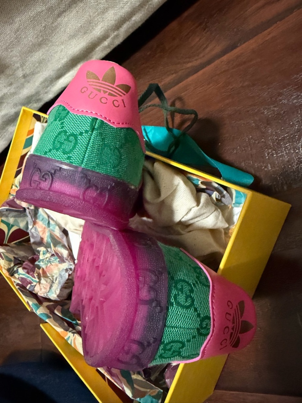 Adidas X Gucci - Picture 3 of 9